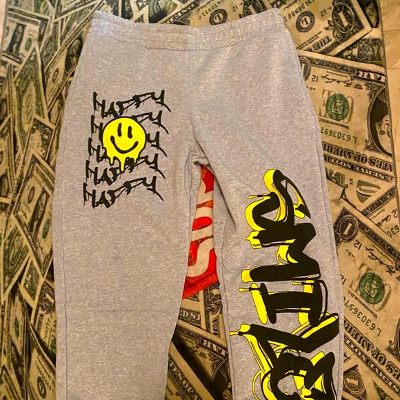 Smile Sweatpants - Picture 1 of 8